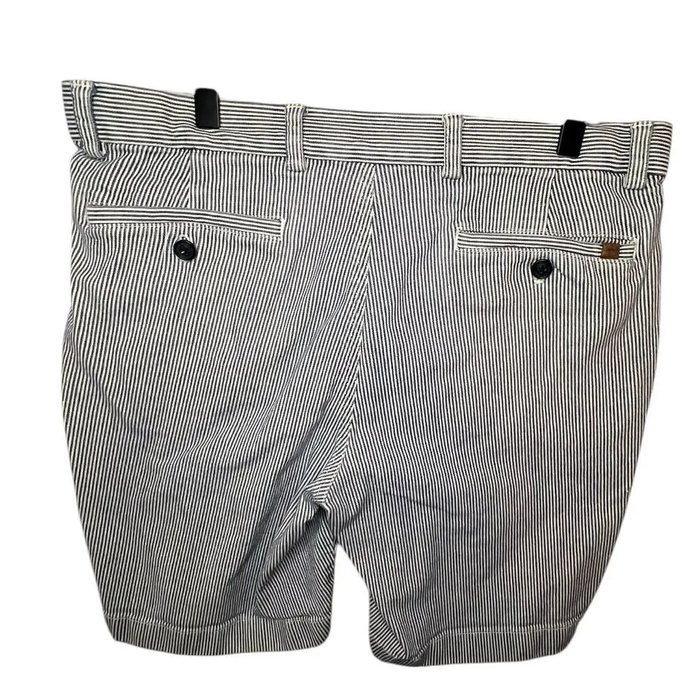 Brooks Brothers Red Fleece Men’s Seersucker Shorts 32W Blue White Cotton